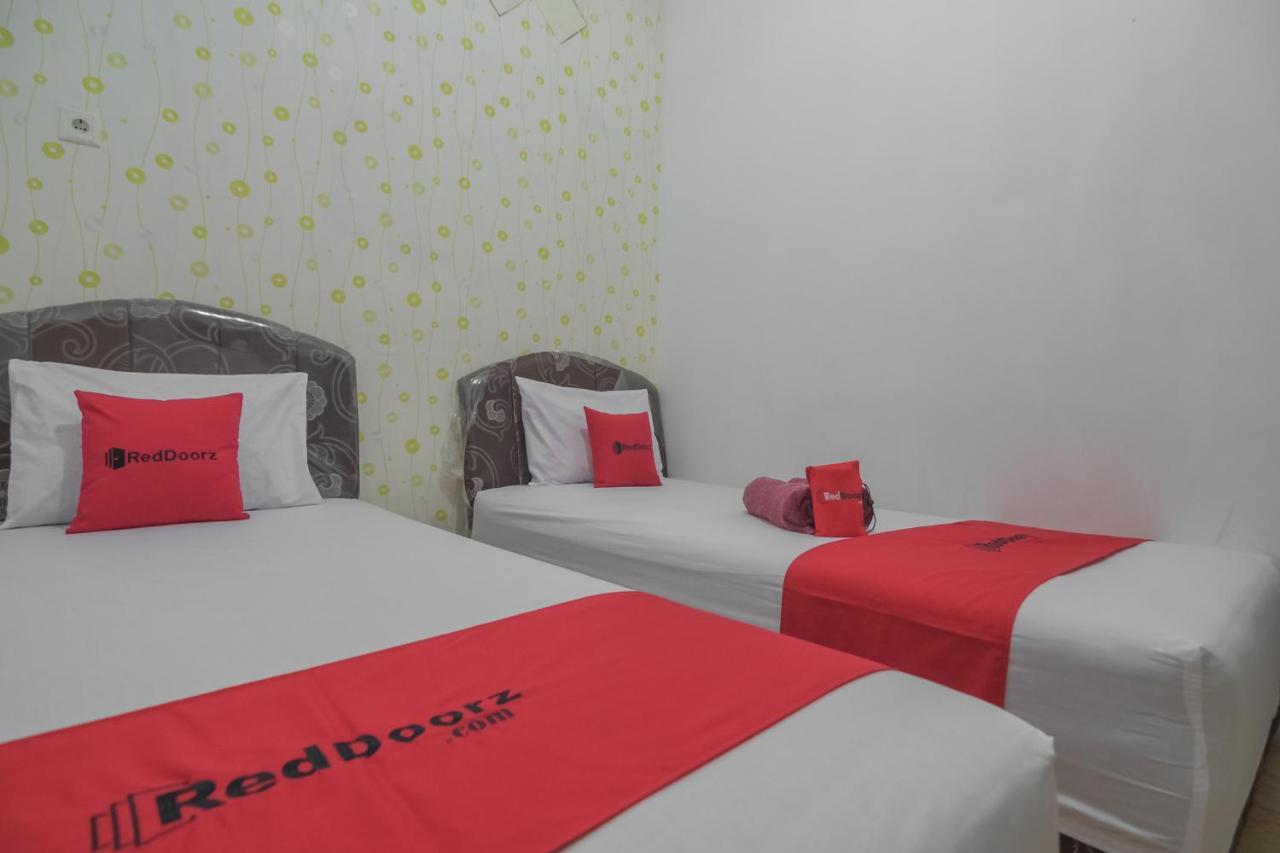 Wisma tamu Reddoorz Near Sepinggan Airport 2